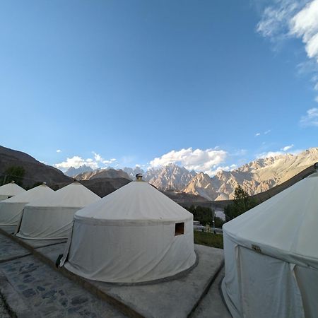 Apex Hotels And Resorts Leyurt Hussaini Karimabad  Bagian luar foto