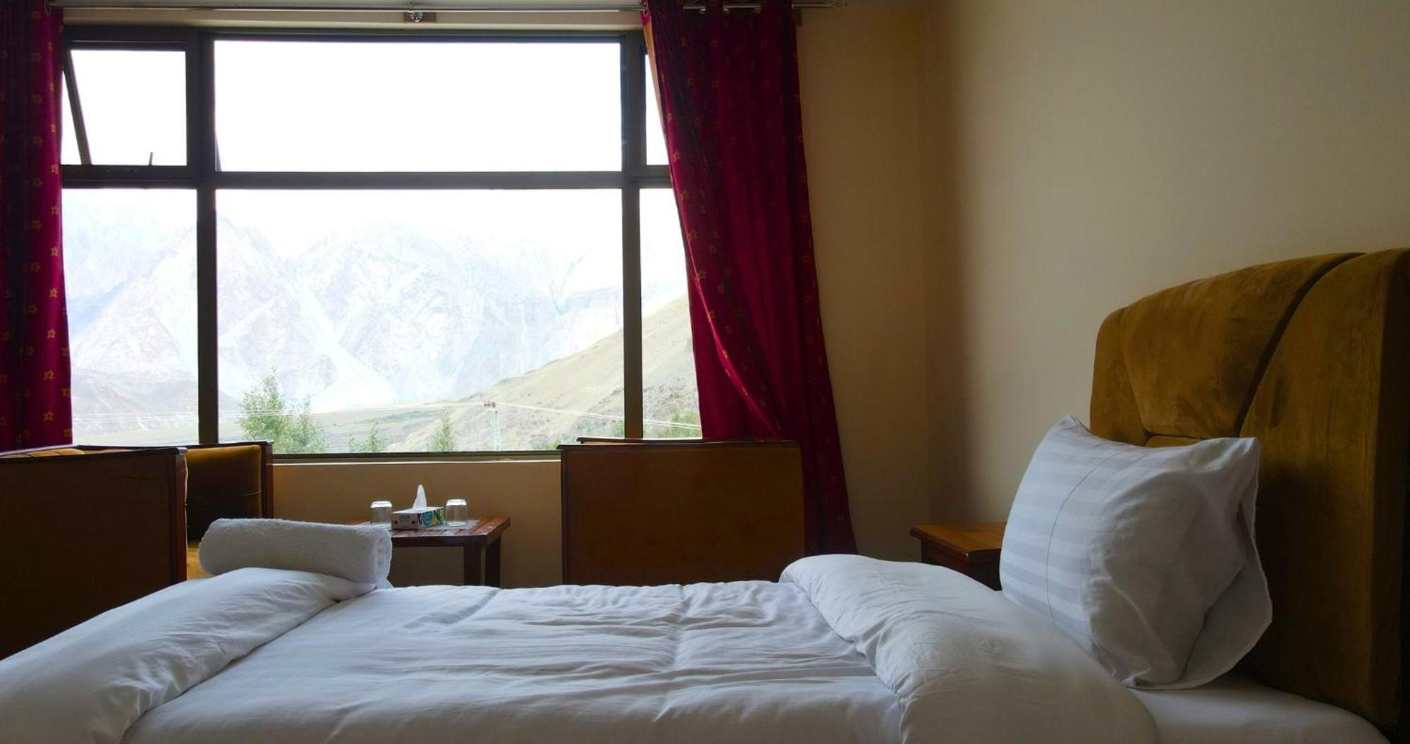Apex Hotels And Resorts Hussaini Karimabad  Bagian luar foto