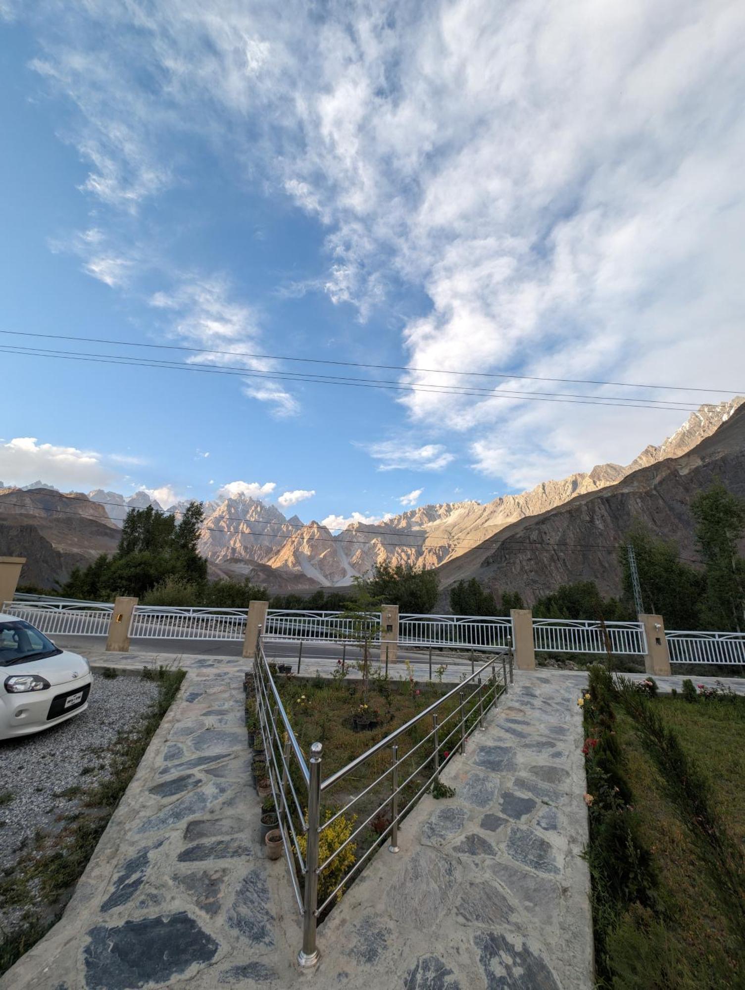 Apex Hotels And Resorts Leyurt Hussaini Karimabad  Bagian luar foto