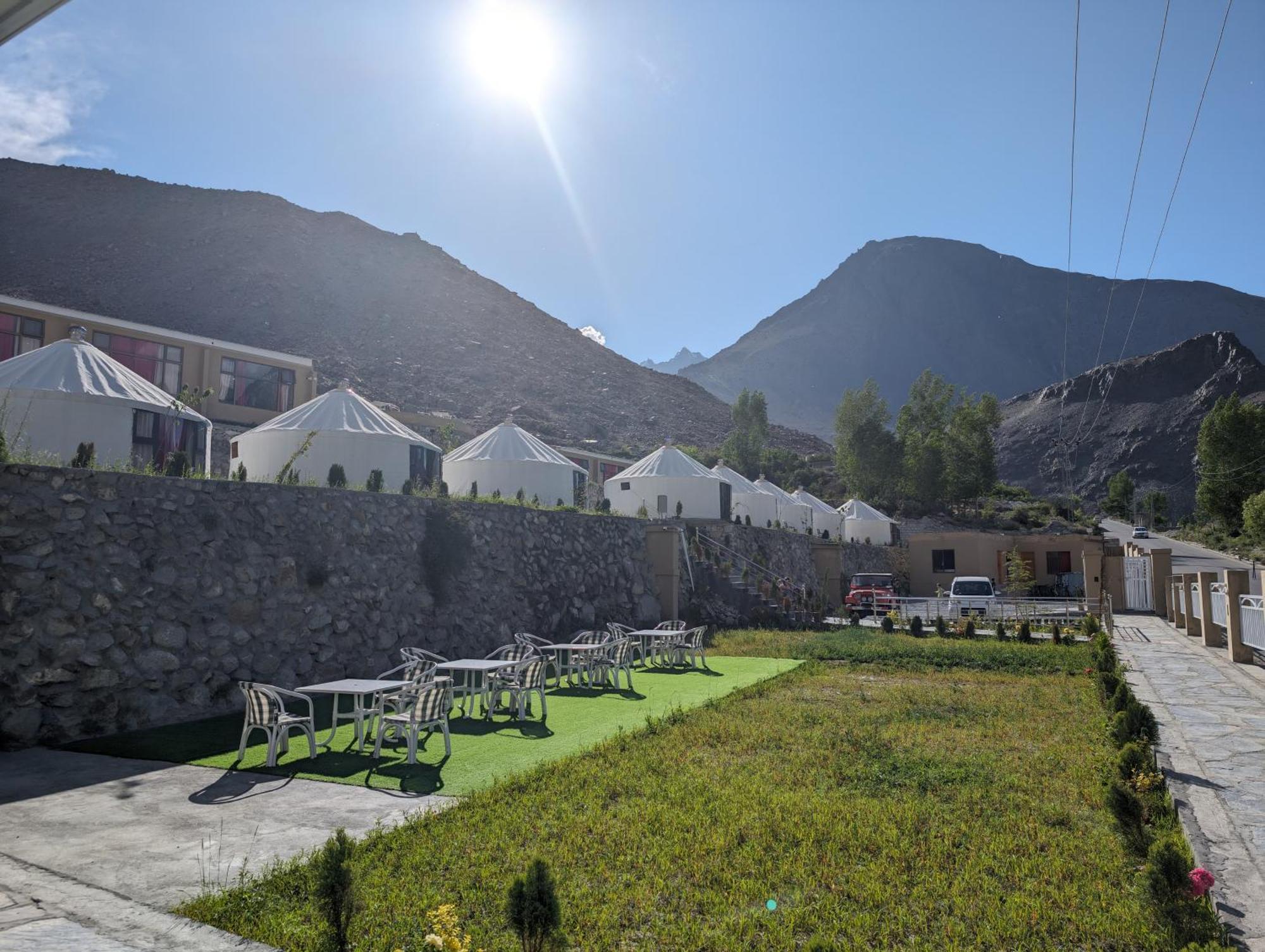 Apex Hotels And Resorts Leyurt Hussaini Karimabad  Bagian luar foto