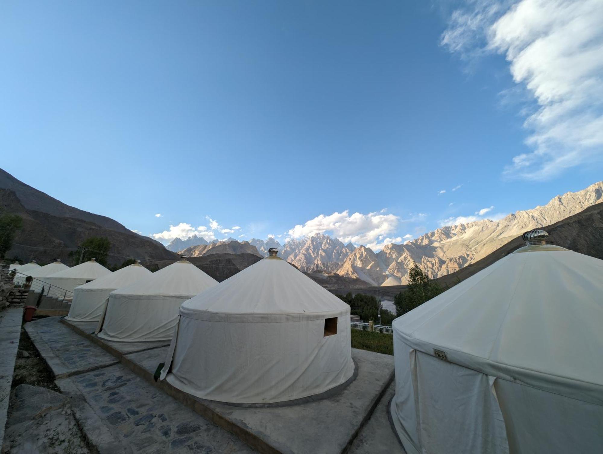 Apex Hotels And Resorts Leyurt Hussaini Karimabad  Bagian luar foto