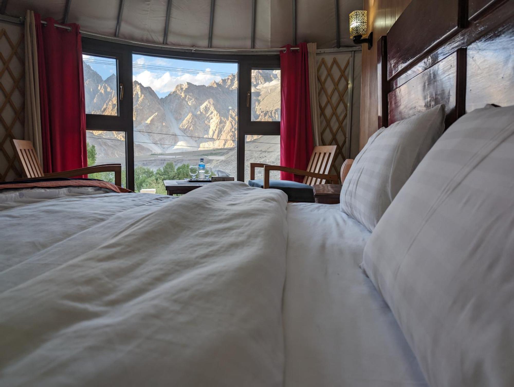 Apex Hotels And Resorts Hussaini Karimabad  Bagian luar foto